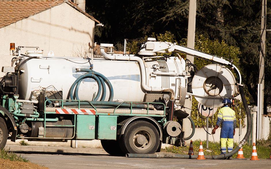 déboucher canalisation tout al egout Étréchy